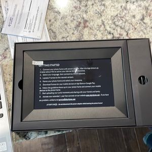 Digital picture frame NIB brand: skyrhyme